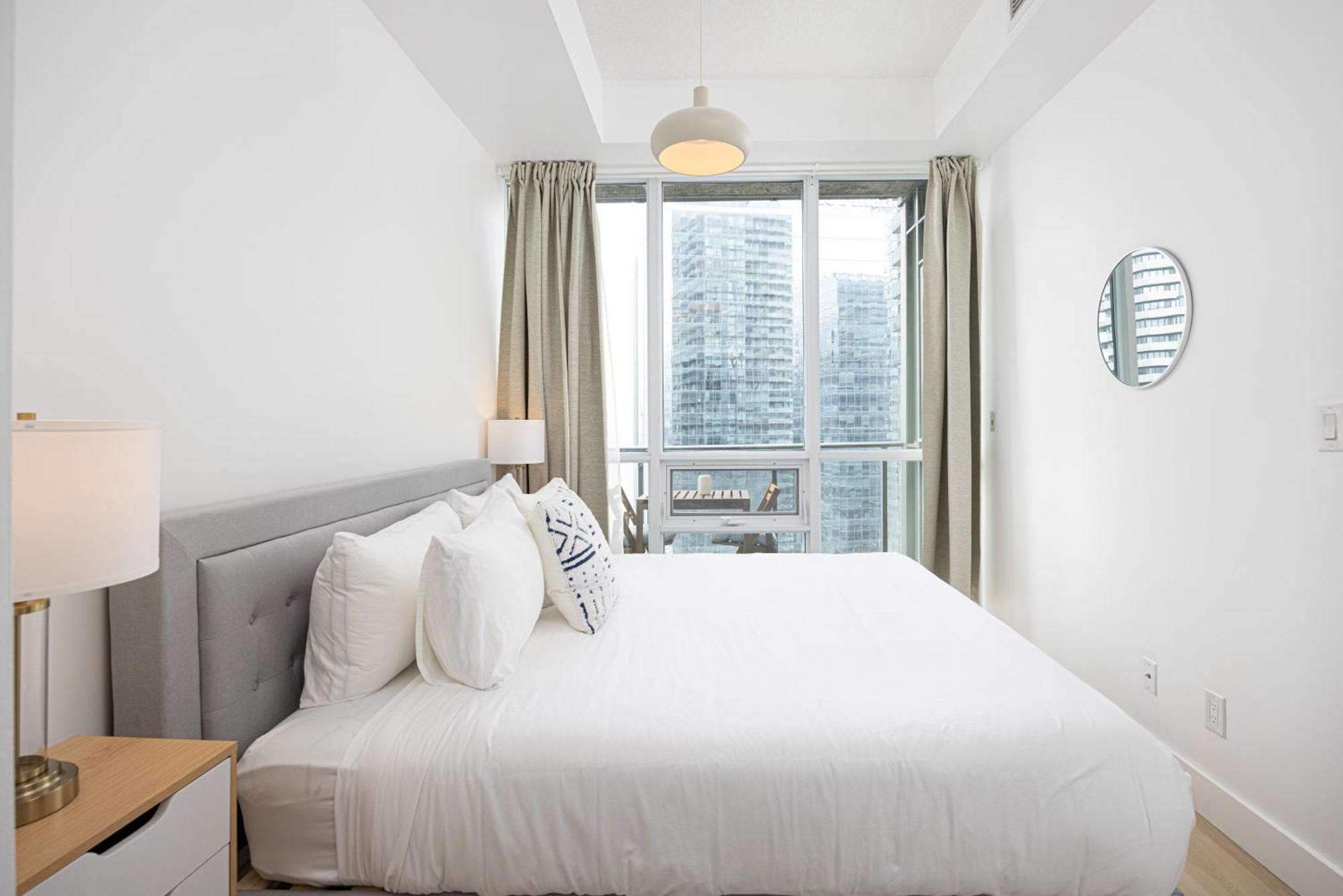Newly Renovated Cozy Condo/Union Station Toronto Exterior foto